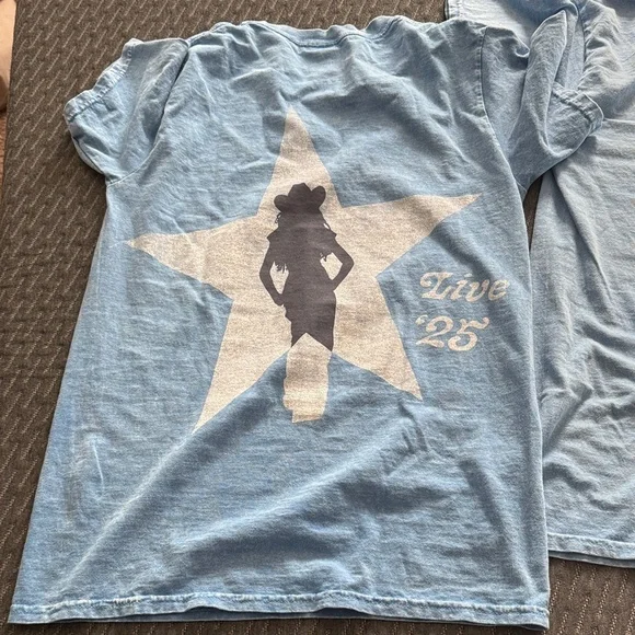 Cowboy Carter Tour “Deja Blue” Tee - New without tags (Did not have tags) - Picture 2 of 2